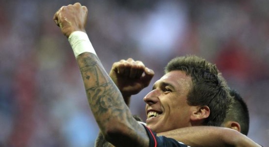 Марио Манджукич, 1000goals.com