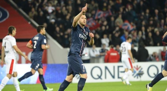 Менез открыл счет в матче, lequipe.fr