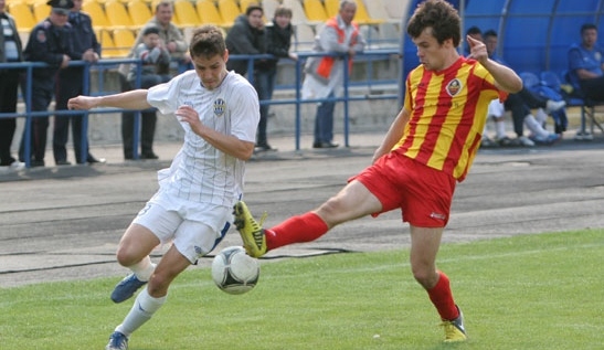 Насибулин (справа) – один из самых ярких игроков тура, фото fcodessa.com