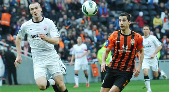 Генрих Мхитарян (справа), фото Football.ua