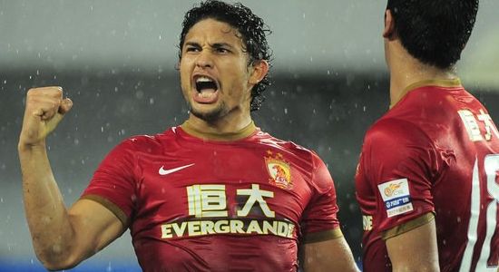 Элкесон - герой Гуанчжоу, фото cfp.cn