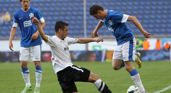 Александр Грицай против Дениса Олейника. © Станислав Ведмидь, Football.ua