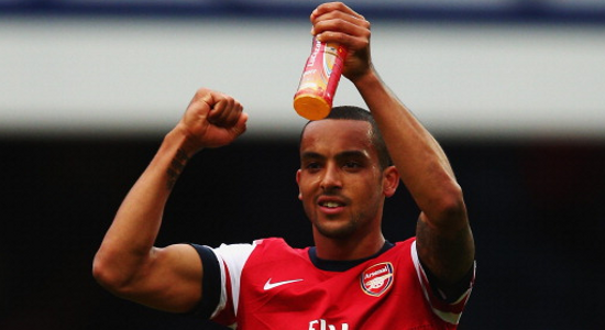 Тео Уолкотт, фото caughtoffside.com