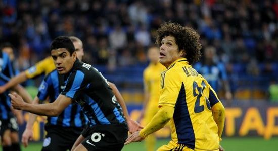 Матос в игре против Металлиста, фото Дмитрий Неймырок, Football.ua