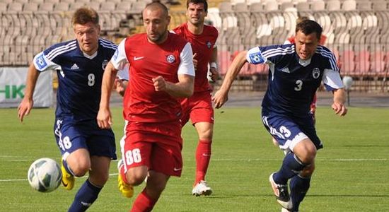 Антонов в игре с Говерлой, фото Евгений Анистрат, Football.ua