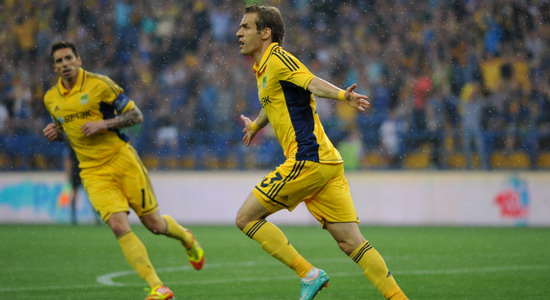 Герой матча Марко Девич, фото Дмитрий Неймырок, Football.ua