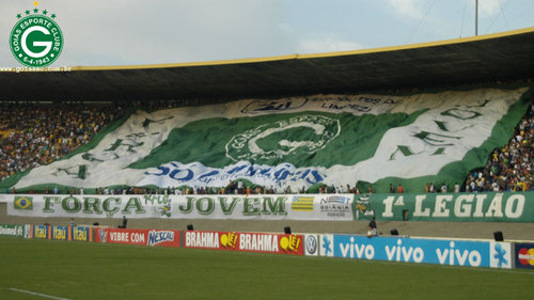 Кто носит фирму Puma, тот играет в Серии А. Фото panoramio.com