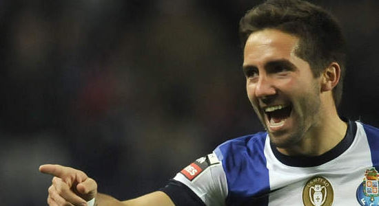 Жоао Моутиньо, A Bola