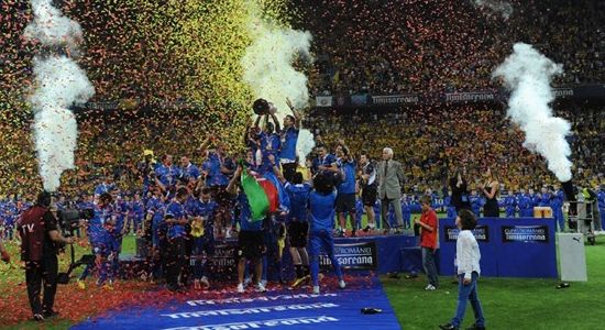 Петролул празднует победу в кубке, фото uefa.com