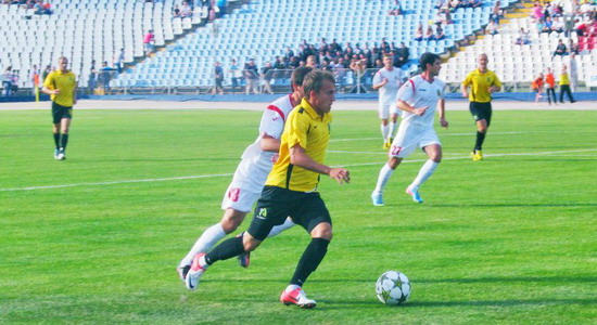 Александриец Кича рвется к воротам Зирки, pfcalexandria.com.ua