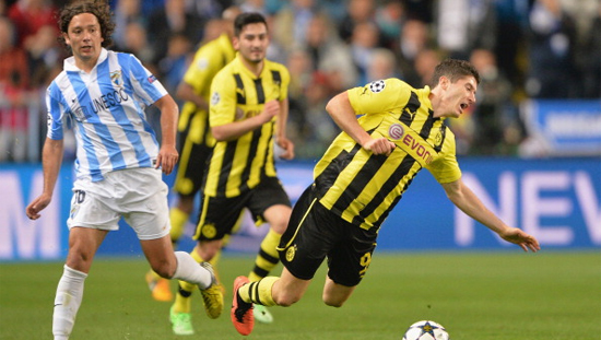 Мануэль Итурра в игре с Боруссией, Getty Images