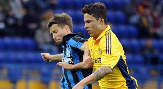 Политыло против Марлоса, фото Дмитрия Неймырка, Football.ua