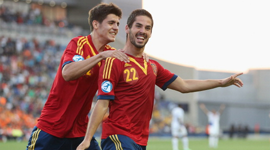 Иско забивает в ворота молодежки Нидерландов, Getty Images