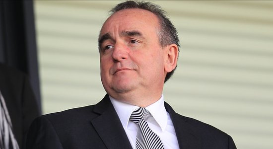 Дерек Лламбиас. Фото Empics