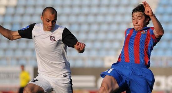 Пашаев в игре против Арсенала, фото Илья Хохлов, Football.ua