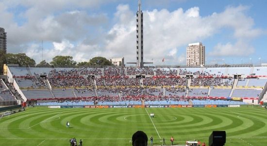 Легендарный стадион Сентенарио, skyscrapercity.com