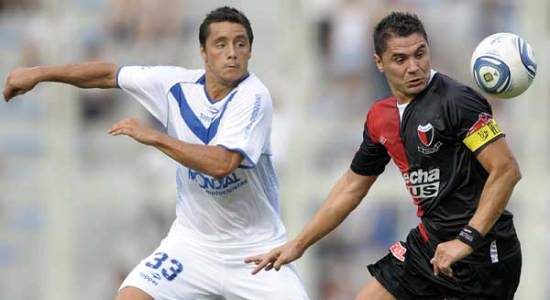 Федерико Фрейре (слева) против Эстебана Фуэртеса, lanacion.com