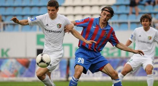 Милан Обрадович (в центре), фото Ильи Хохлова, Football.ua