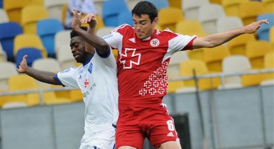 Шиков против Аруны, фото Илья Хохлов, Footbal.ua