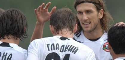 Гладкий стреляет очередным дублем, shakhtar.com