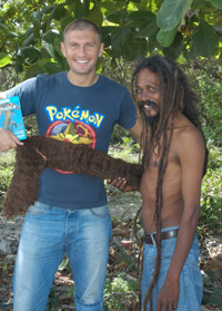 Левченко и ямайский вундеркинд. Евгений с покемоном слева