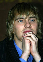 Макс задумался...