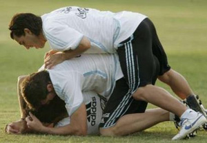 Тевес отмечает переход... Reuters