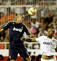 Пепе против Фабиано, realmadrid.com