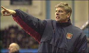 Вон аж где Барселона, Анри...