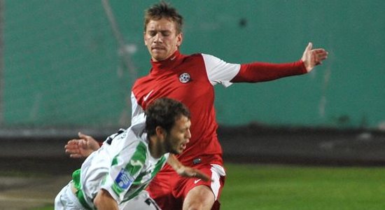 Дмитрий Лепа против Карпат, фото Football.ua