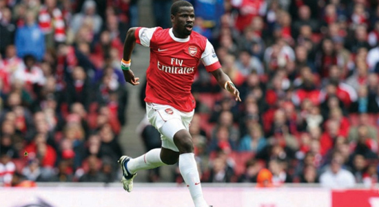 Эммануэль Эбуэ, фото из архива arsenal.com