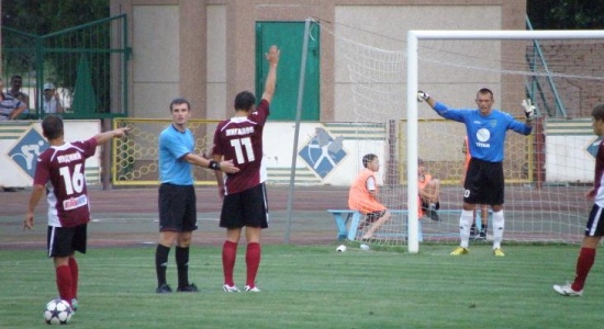 Кошелев удачно дирижировал игрой обороны, fctitan.com