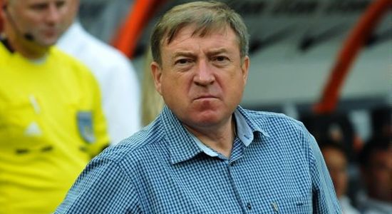 Грозный повезет свою команду на сбор в Венгрию, фото Михаил Масловский, Football.ua