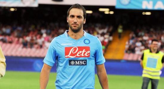 Гонсало Игуаин забил первый гол за Наполи, Getty Images