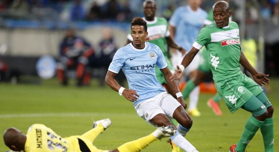 Синклэйр в игре за Ман Сити, Getty Images