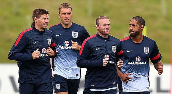 Уэйн Руни тренируется в сборной, Getty images