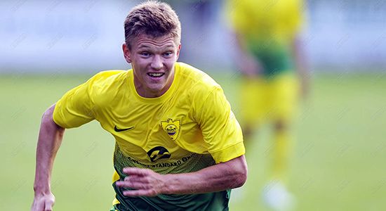 Олег Шатов, фото fc-anji.ru