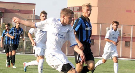 Черноморцу пришлось играть с Черноморцем, фото chernomorets.odessa.ua