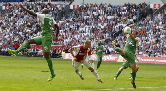 Сигторссон оформляет дубль, ANP