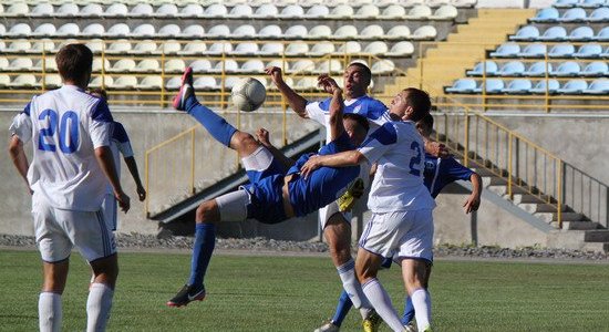 чуть не взяли первые очки в матче со Славутичем, fcpodillya.km.ua