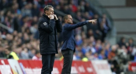 Ван Бастен vs. де Бур, ANP