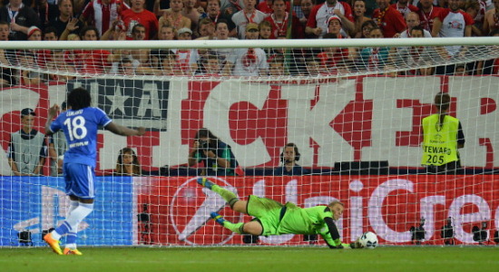 Лукаку не забивает пенальти Мануэлю Нойеру, Getty Images