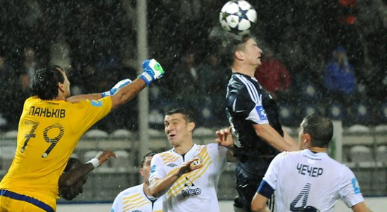 Юрий Панькив на выходе. © Михаил Масловский, Football.ua