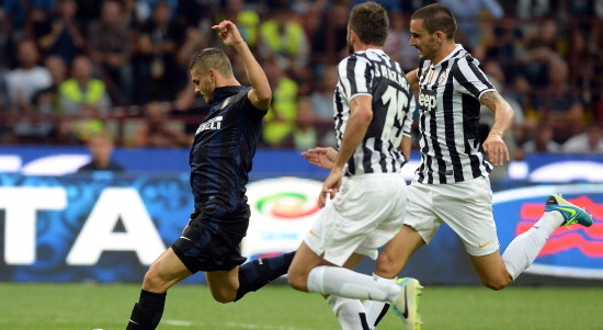 Икарди наносит результативный удар. Фото Getty Images