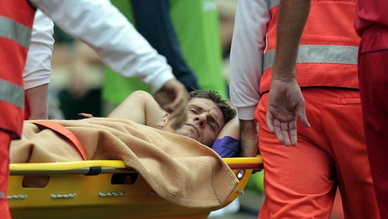 Марио Гомес на больничном, Getty Images