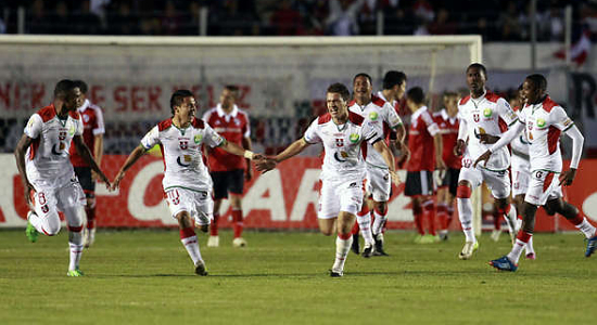 Эквадорское ликование, ole.com.ar