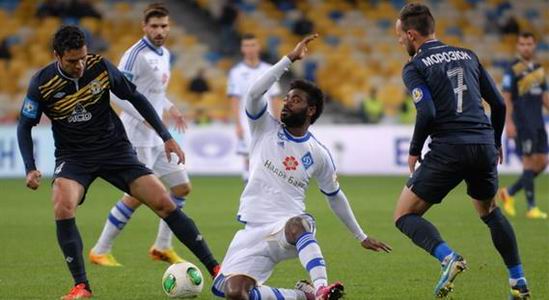 Морозюк (справа) забил один гол, фото И.Хохлова, Football.ua