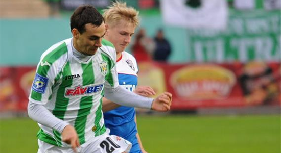 Сергей Зенев (слева) в матче с Таврией, фото Football.ua