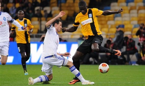 Данило Силва в матче с Генком, Football.ua