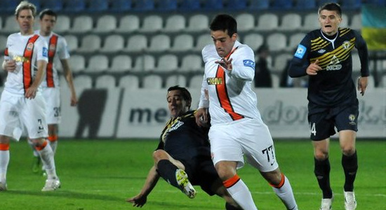 Илсиньо в дерби с Металлургом. Фото Михаила Масловского, Football.ua